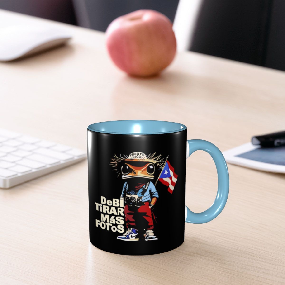 Coffee Tea Cup Foto - Bad Bunny DTMF Debi Tirar Mas